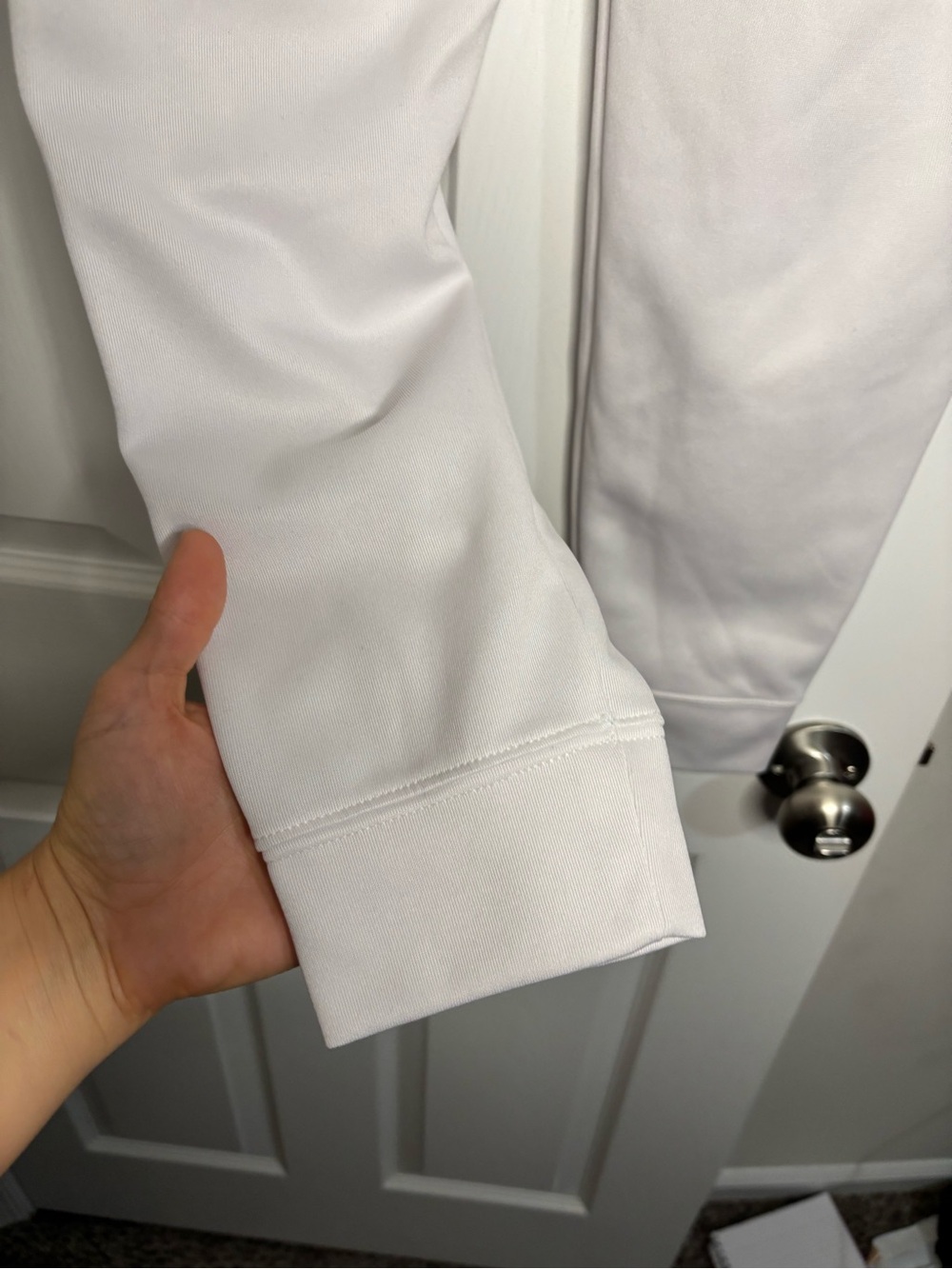 Nike Women's Size Small White Joggers Sweatpants Repeated Swoosh Logo Side Tape - Picture 7 of 12
